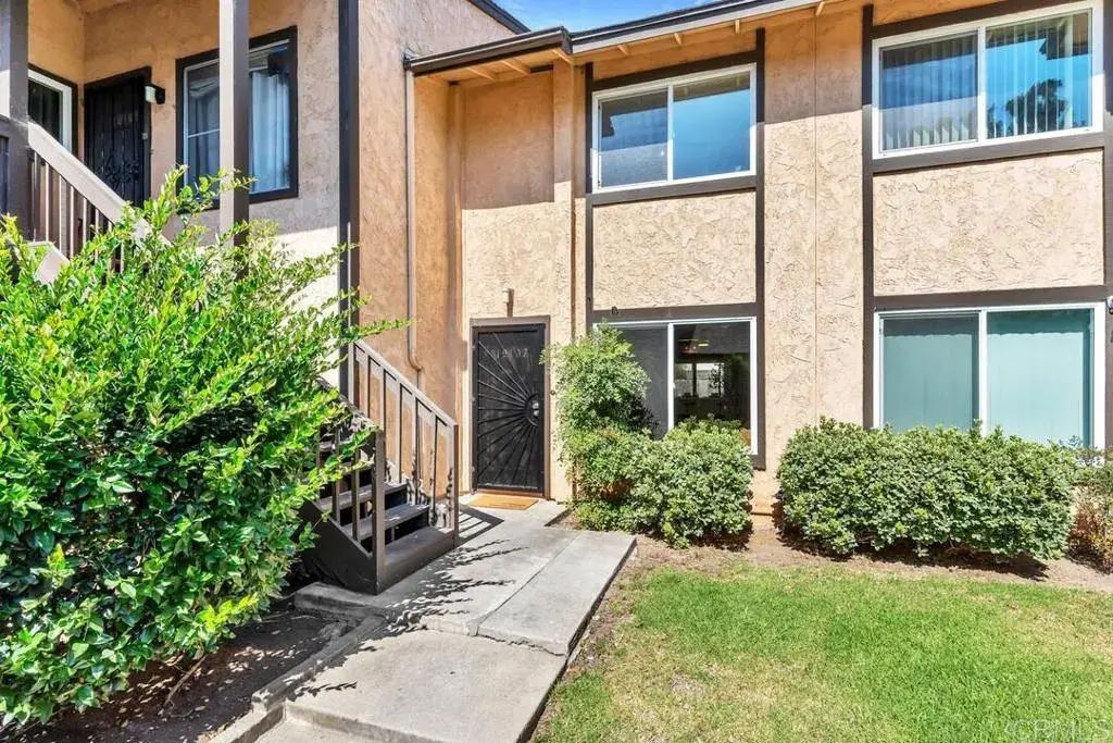 10107 Peaceful Court, Santee