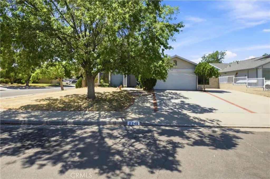 2240 Moonlight Court, Palmdale