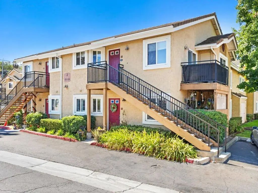 495 San Pasqual Valley Road 116, Escondido