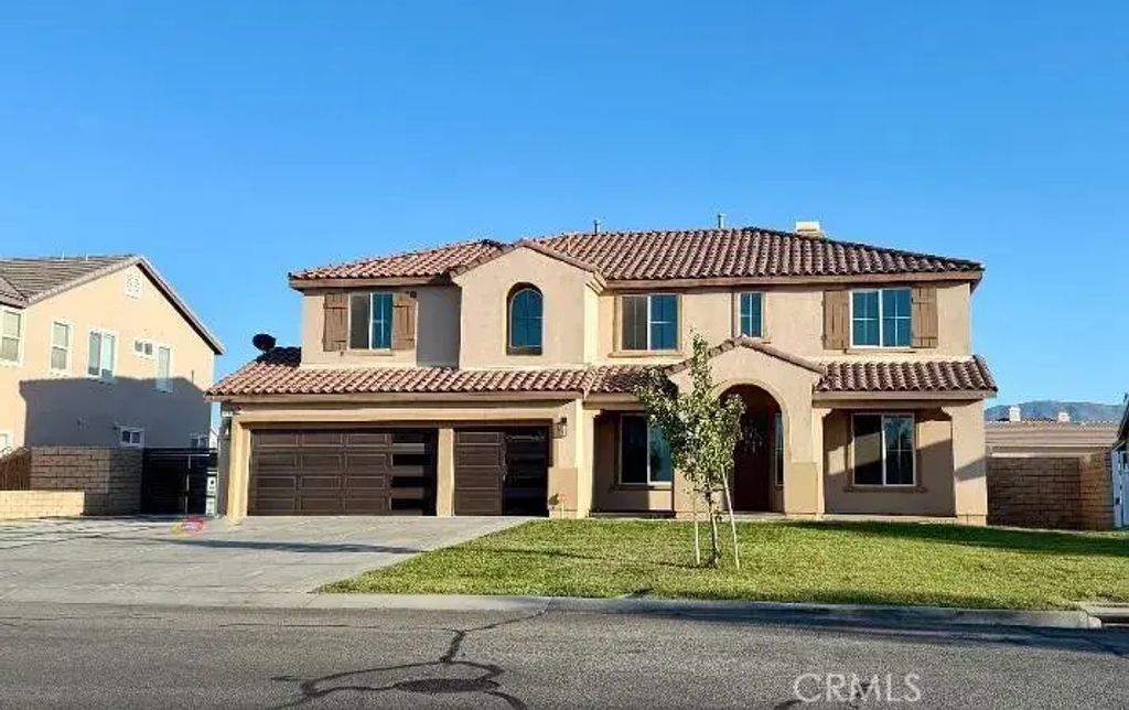 3762 Paddock, Lancaster
