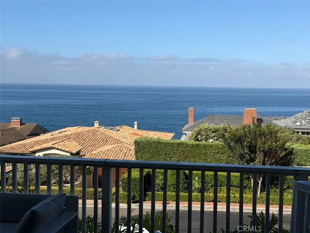 35 N N La Senda, Laguna Beach