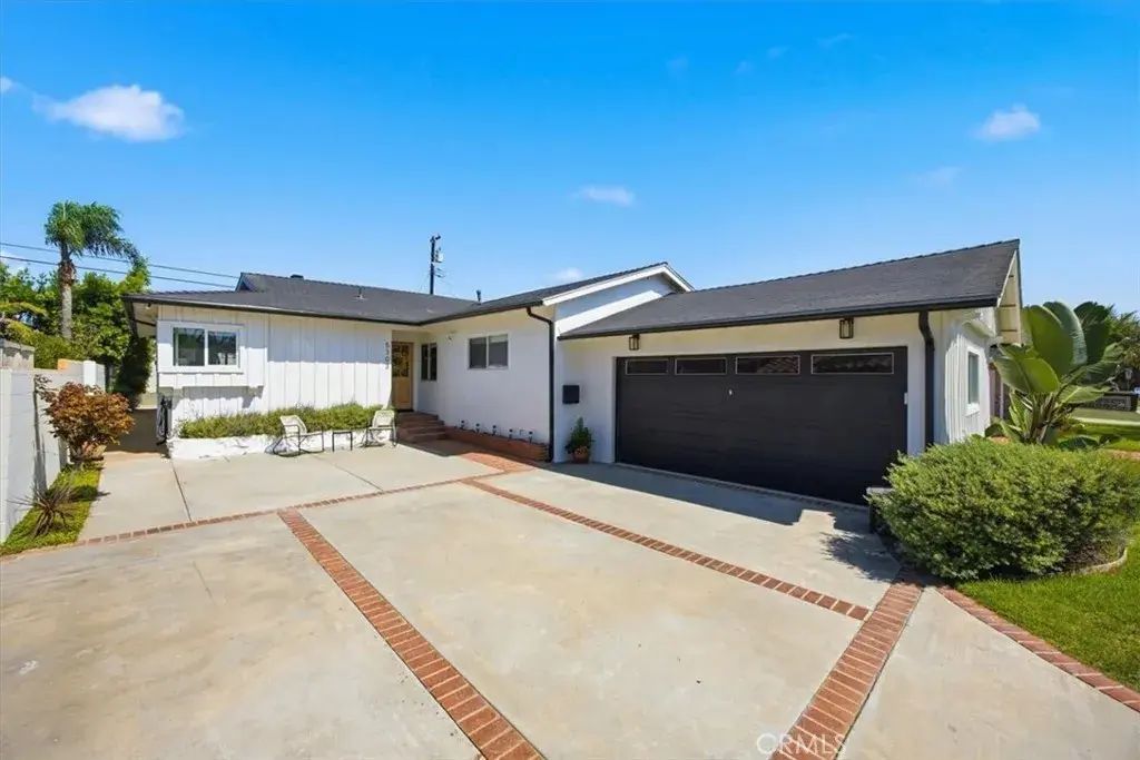 5303 W 141st Street, Hawthorne