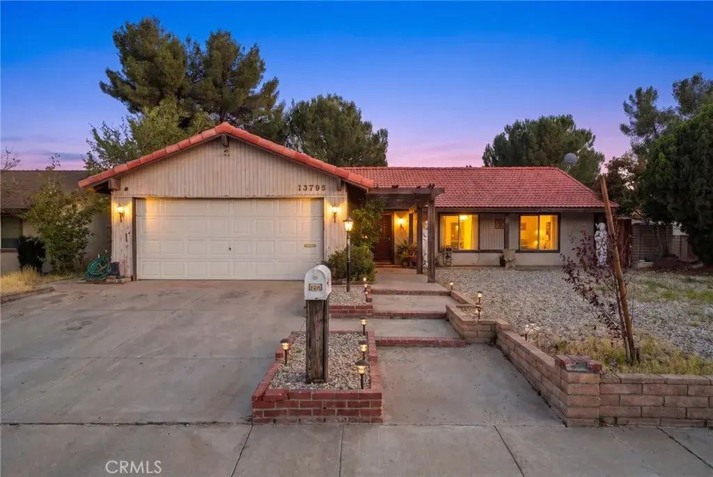 13785 Deauville, Victorville