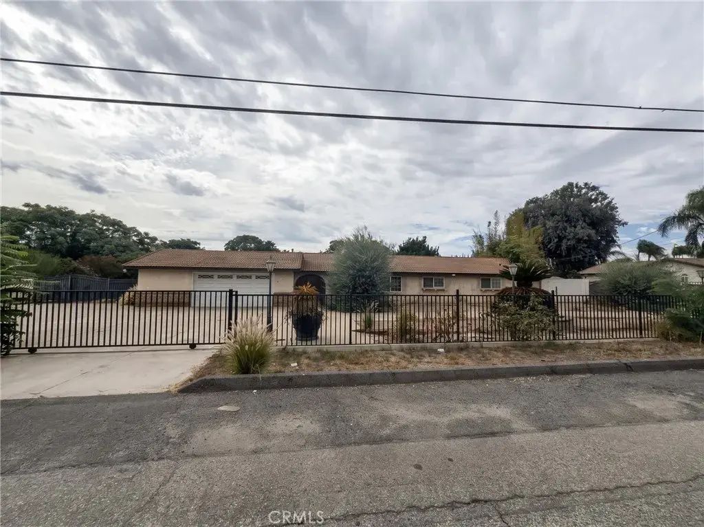 11662 Roswell, Chino