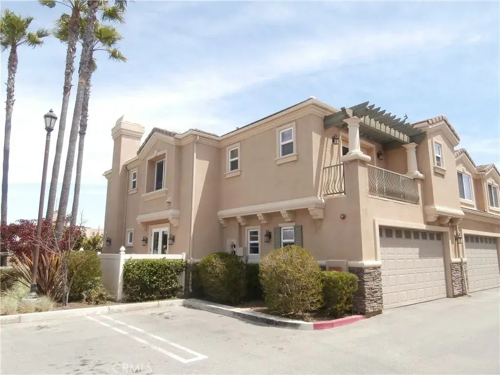 7255 Lisamarie Court, Huntington Beach