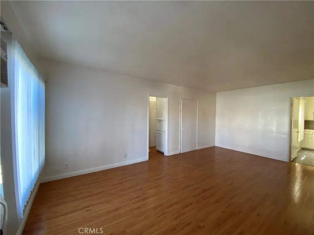 516 E Lomita Avenue 10, Glendale