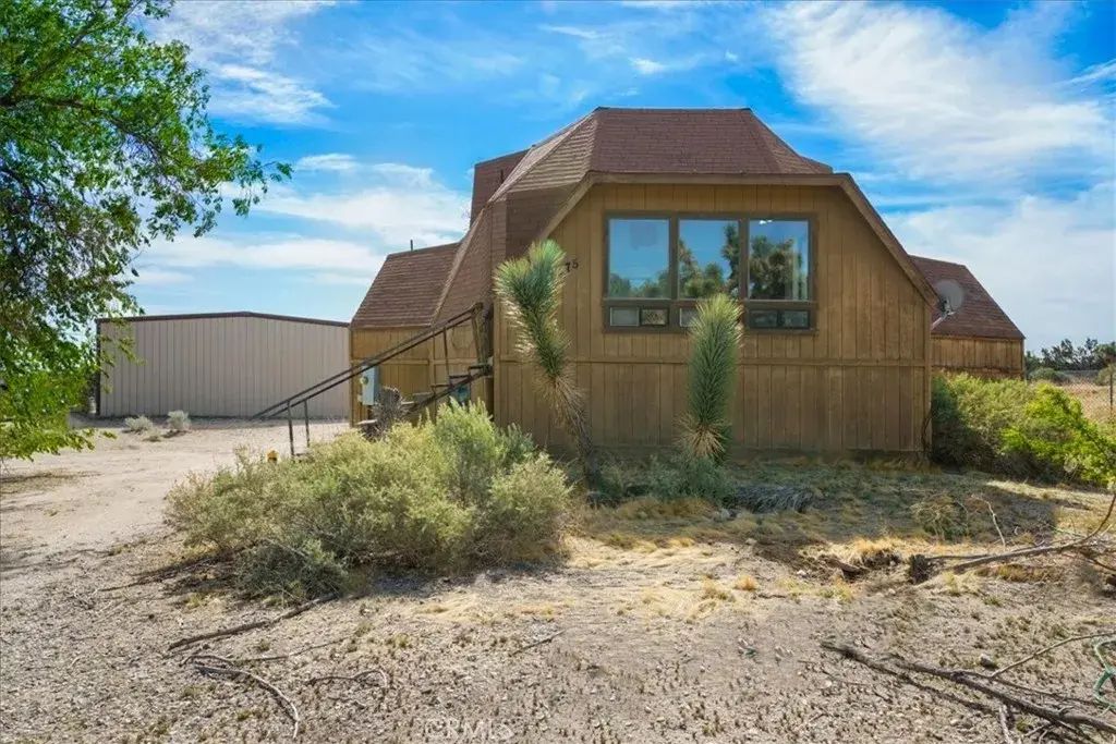 10075 Monte Vista Road, Phelan