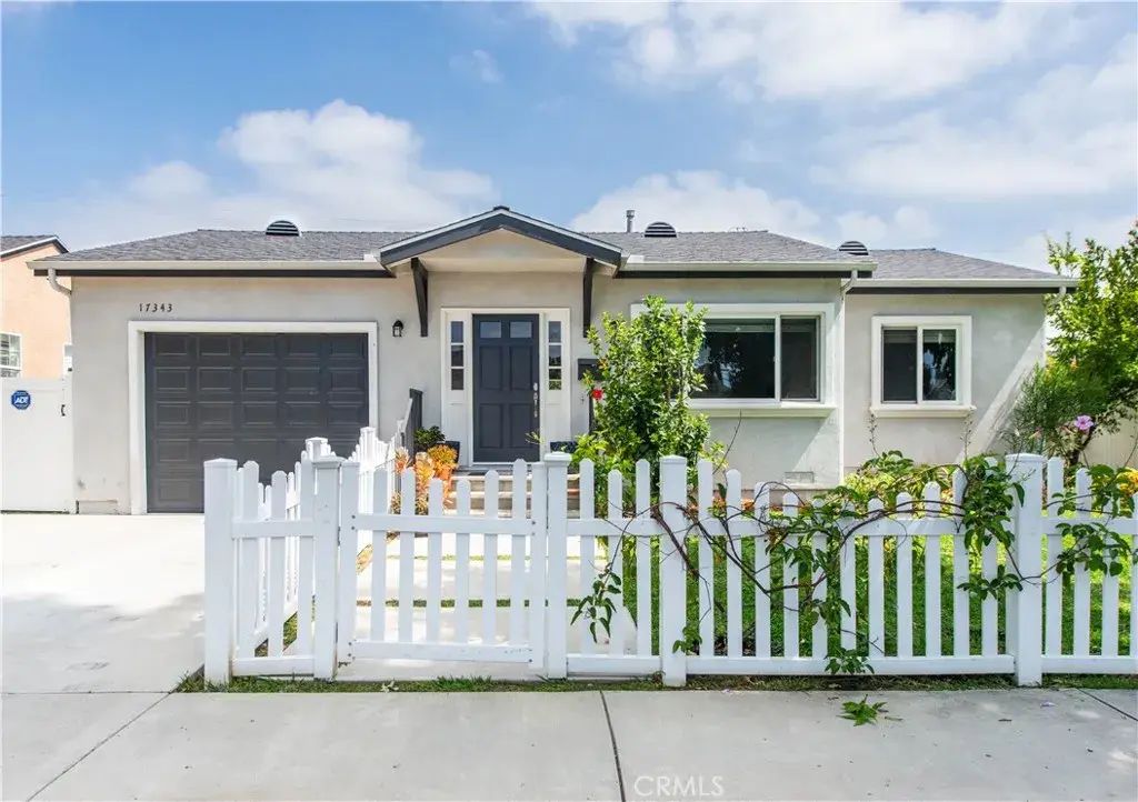17343 Martha Street, Encino