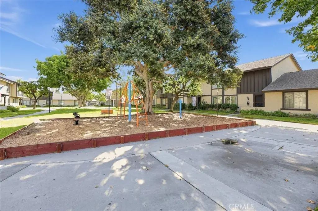 7043 Fulton Way, Stanton