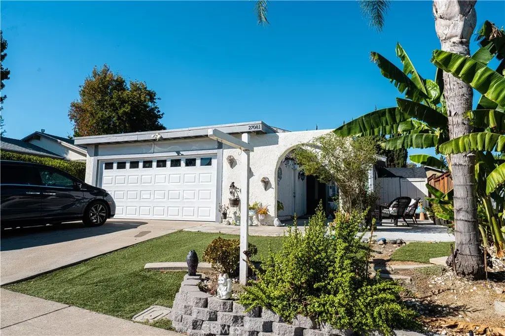 27081 Sombras, Mission Viejo