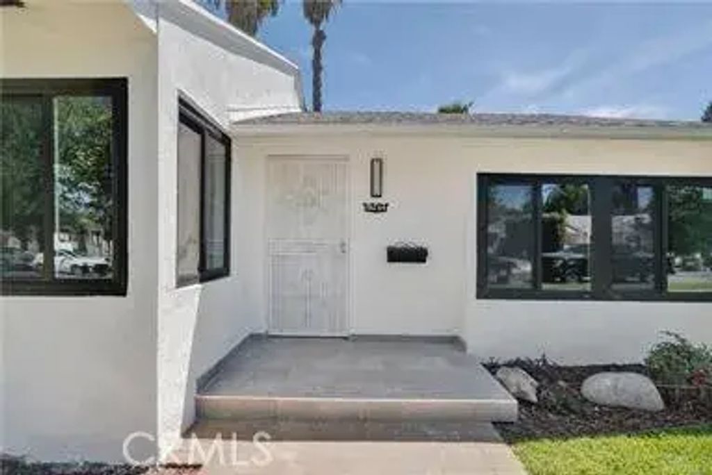 18234 Sugarman, Tarzana
