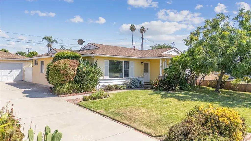1460 N Aldenville Avenue, Covina