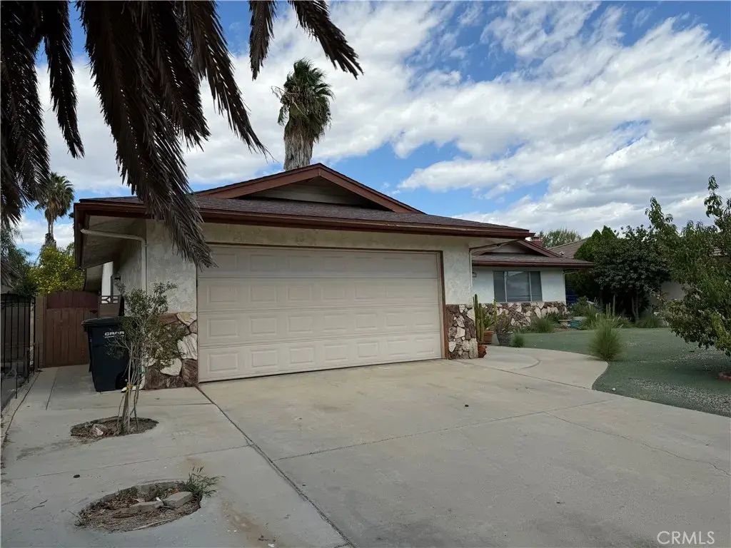 672 Central Avenue West, Hemet