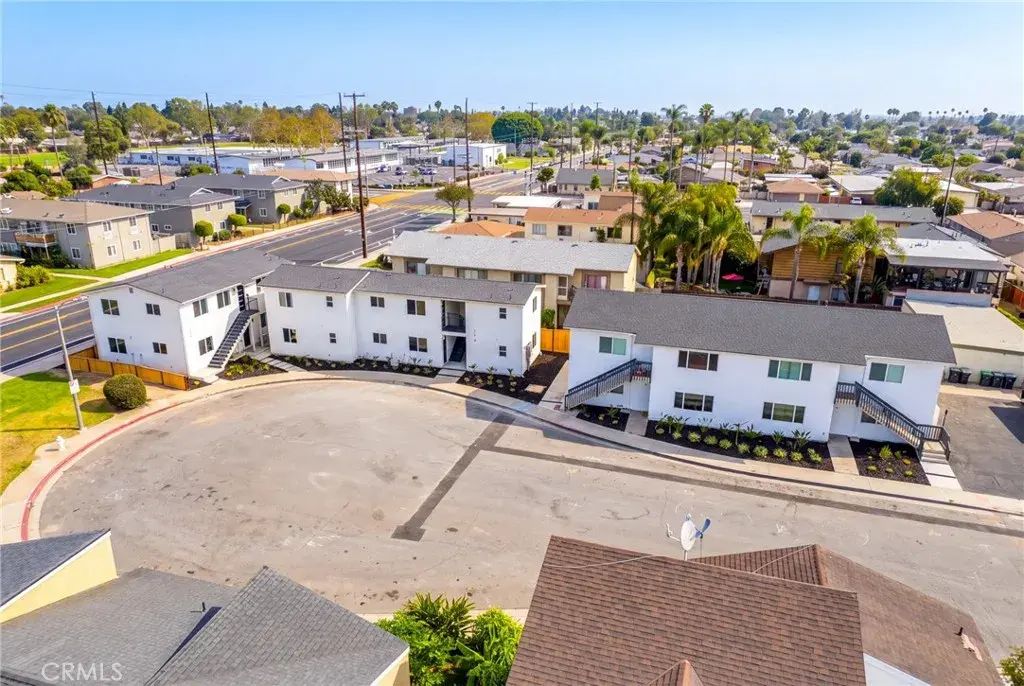 776 W Wilson Street, Costa Mesa