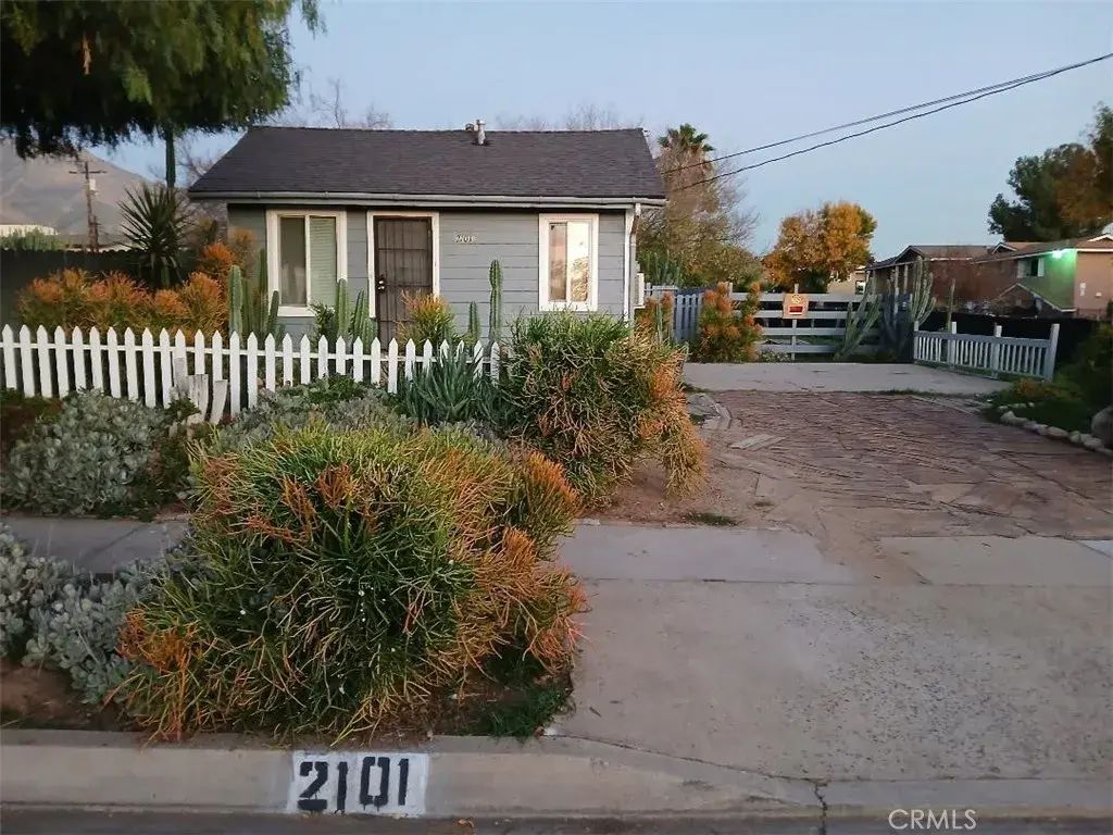 2101 Orange Street, Highland