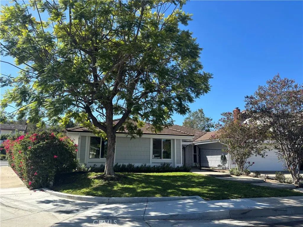 445 S Westridge Circle, Anaheim Hills