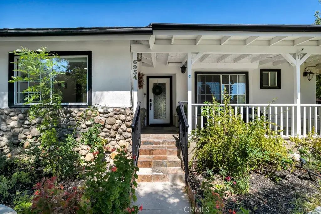 6954 Woodlake Avenue, West Hills