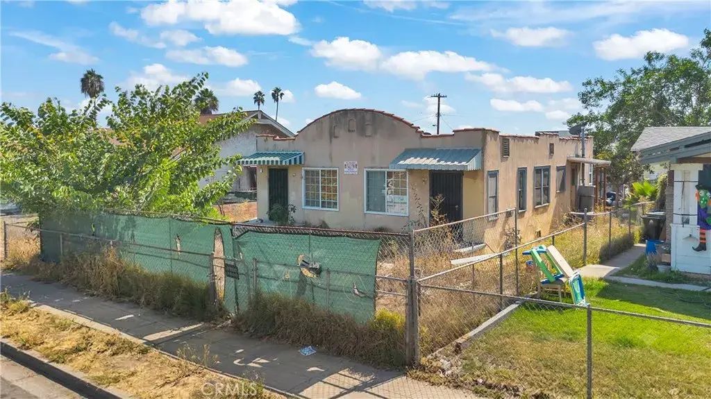 3548 Sabina, Los Angeles