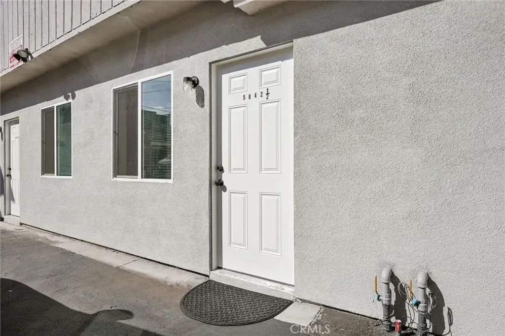 5842 Lexington Avenue, Hollywood