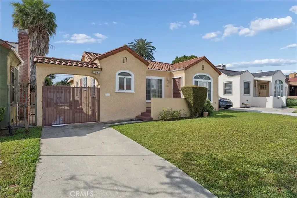 1922 W 84th, Los Angeles