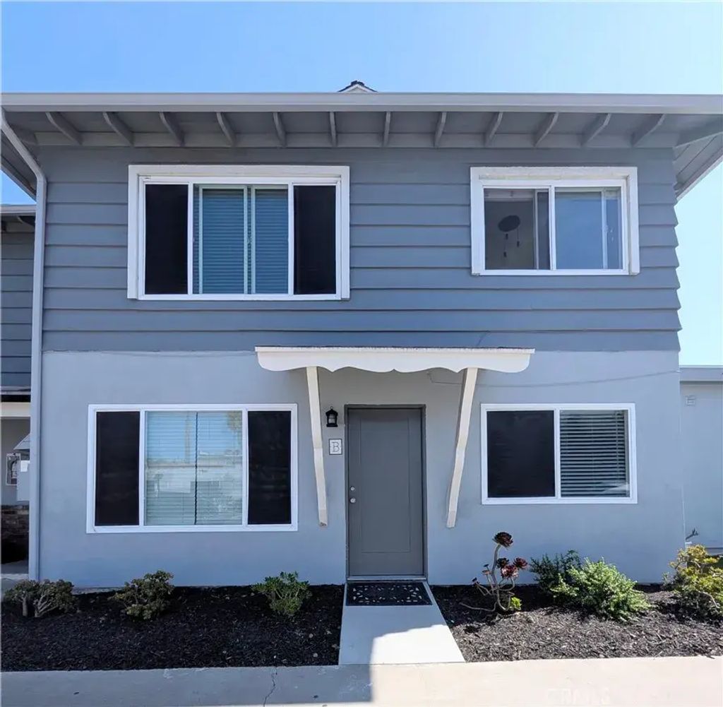 402 13th Street B, Huntington Beach