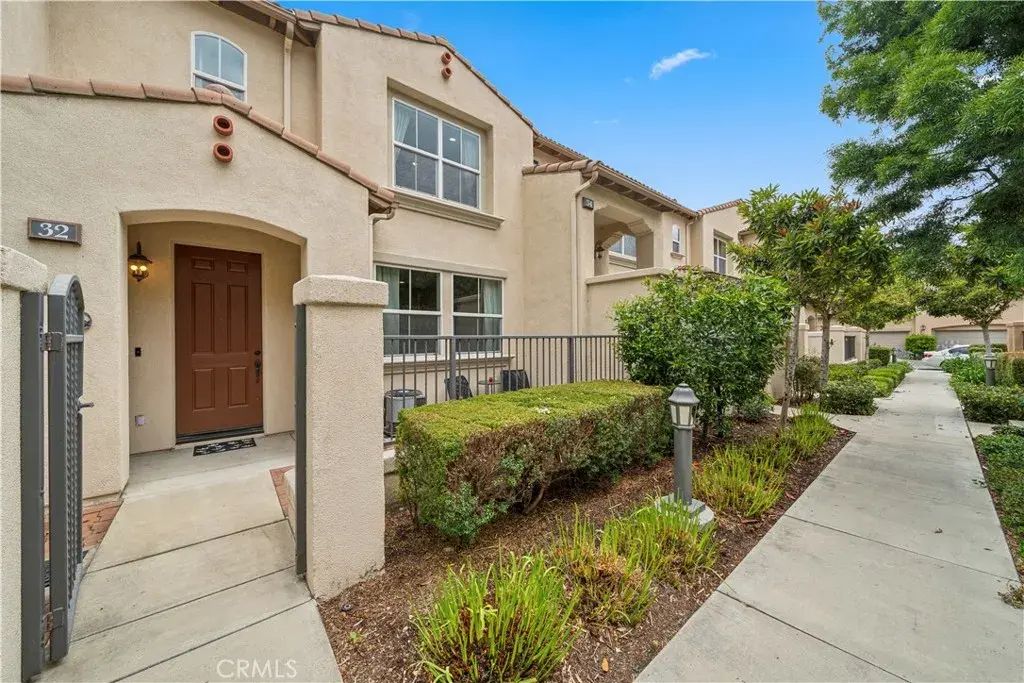 32 New Season, Irvine