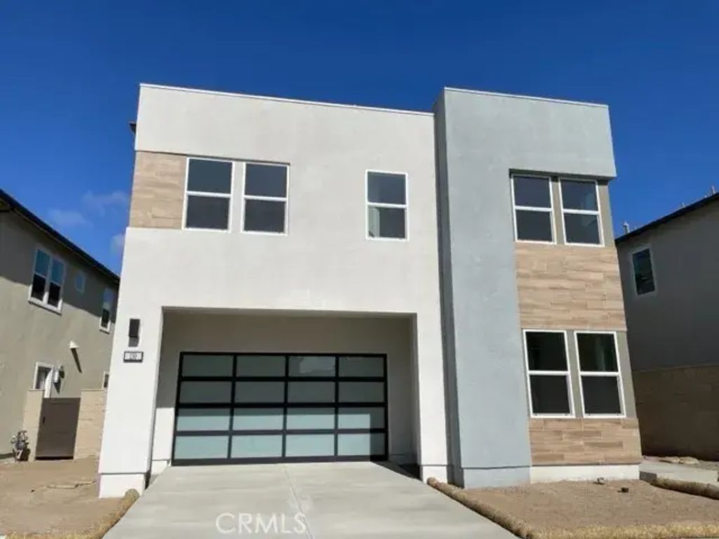 130 Sierra Madre, Lake Forest