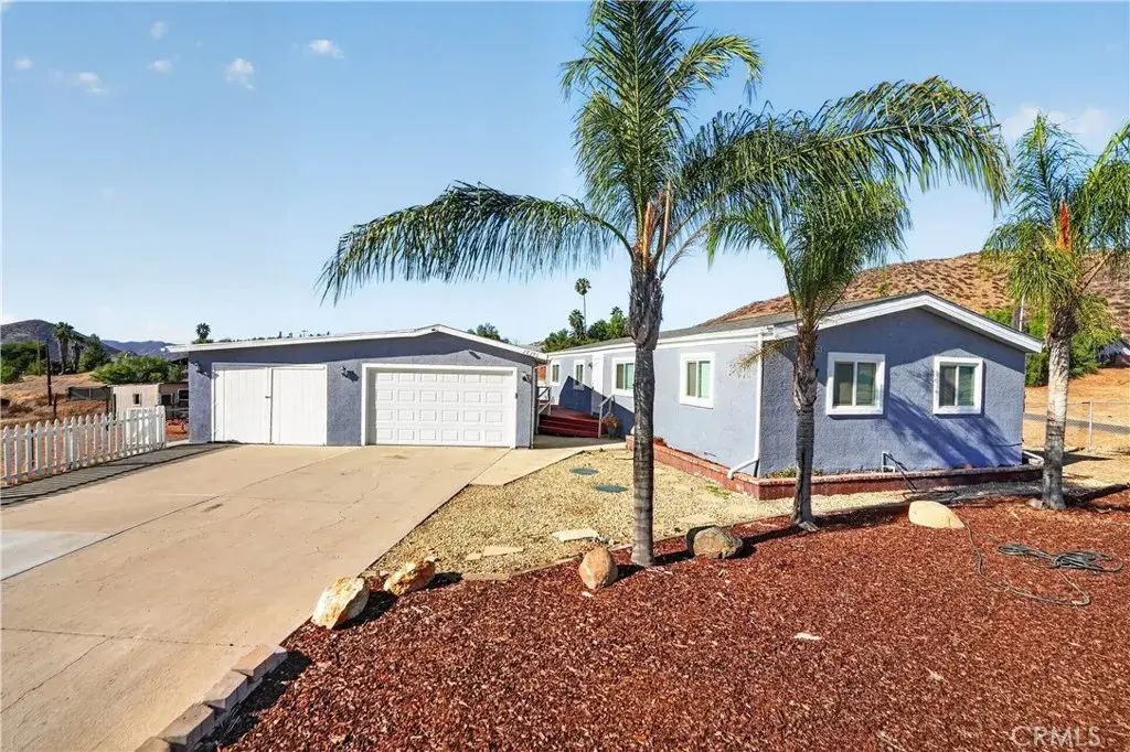 28395 Connecticut Dr, Menifee
