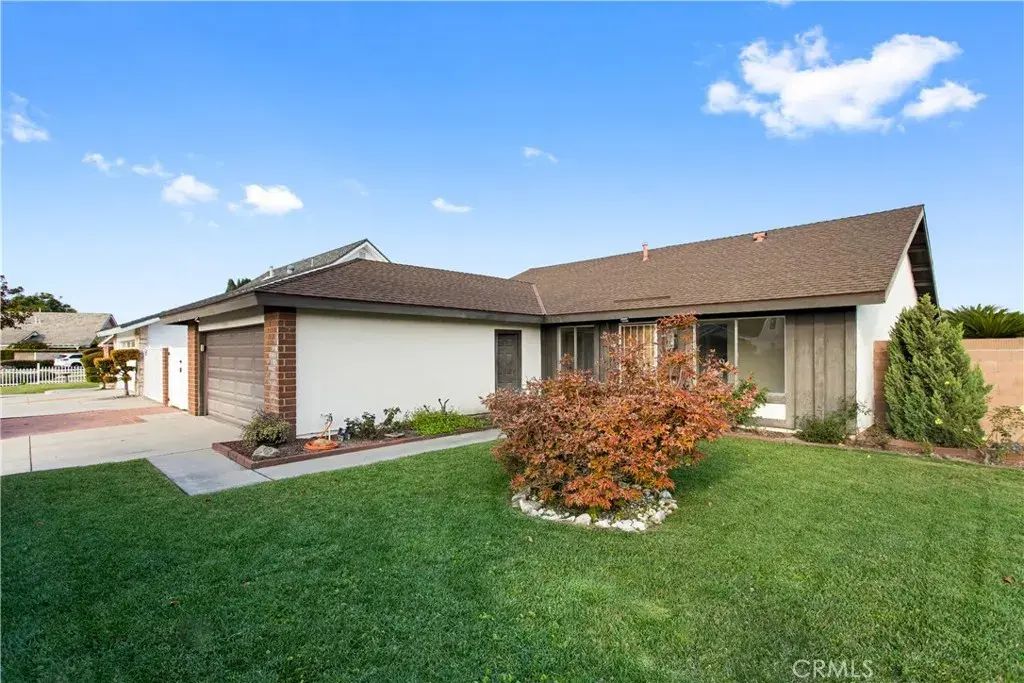 17936 Los Vasos Street, Fountain Valley