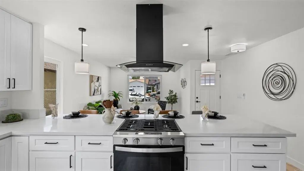 129 Diza Road, San Ysidro