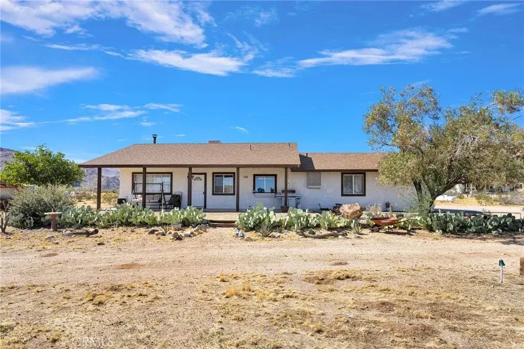 12950 Syracuse, Lucerne Valley