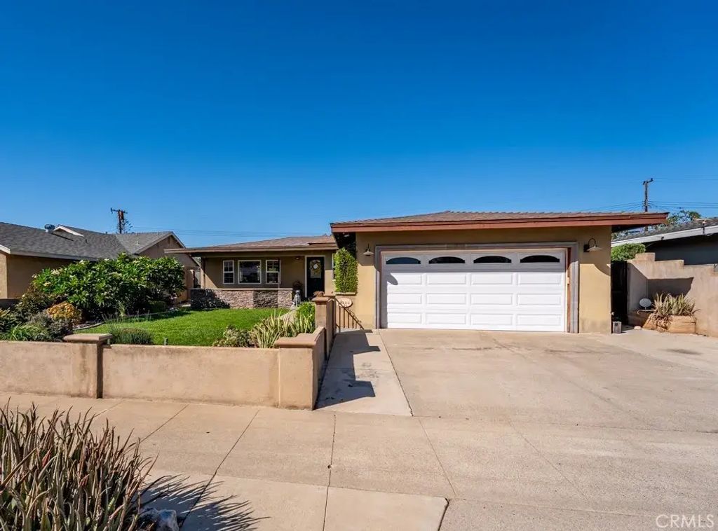 1323 E Mayfair, Orange