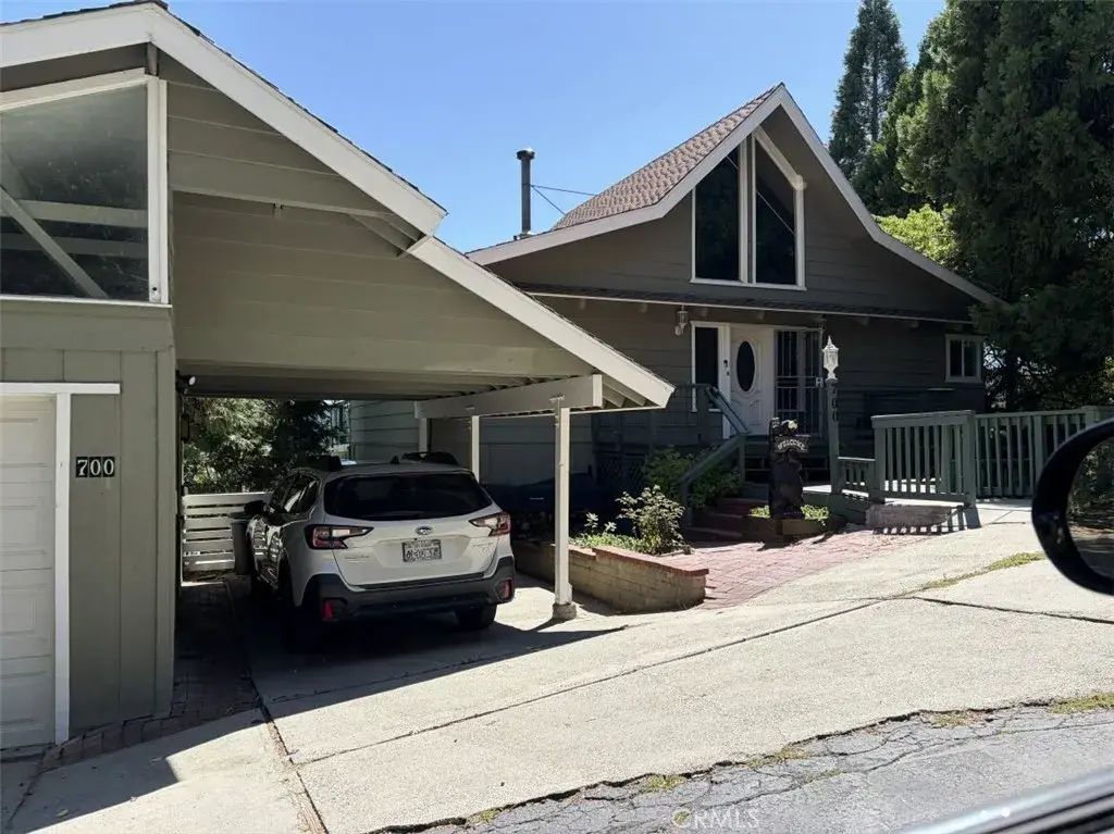 700 Zurich, Lake Arrowhead