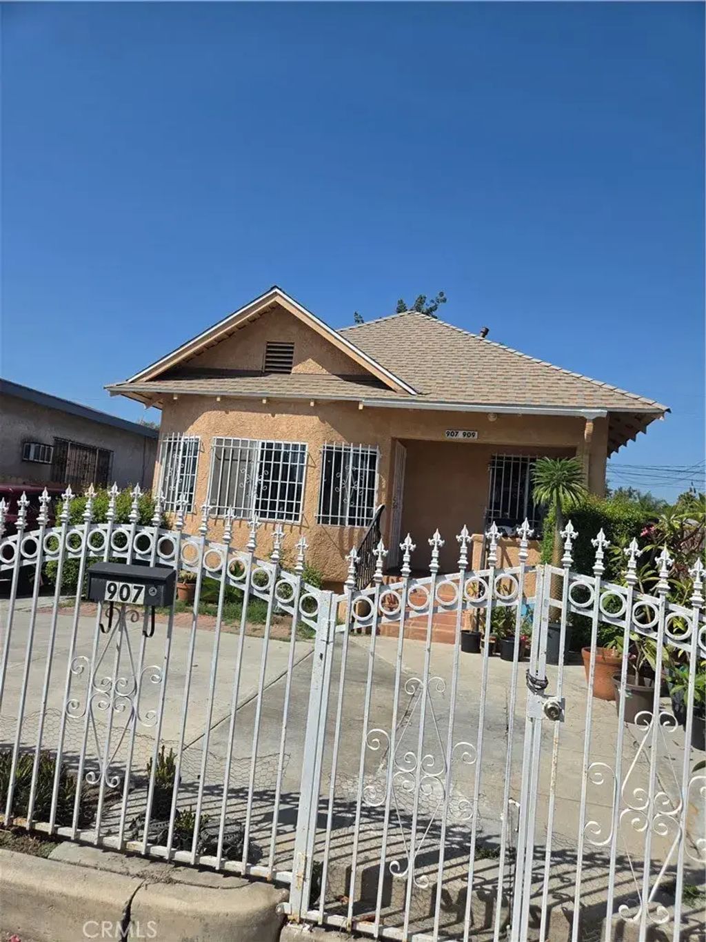 907 E 50th, Los Angeles