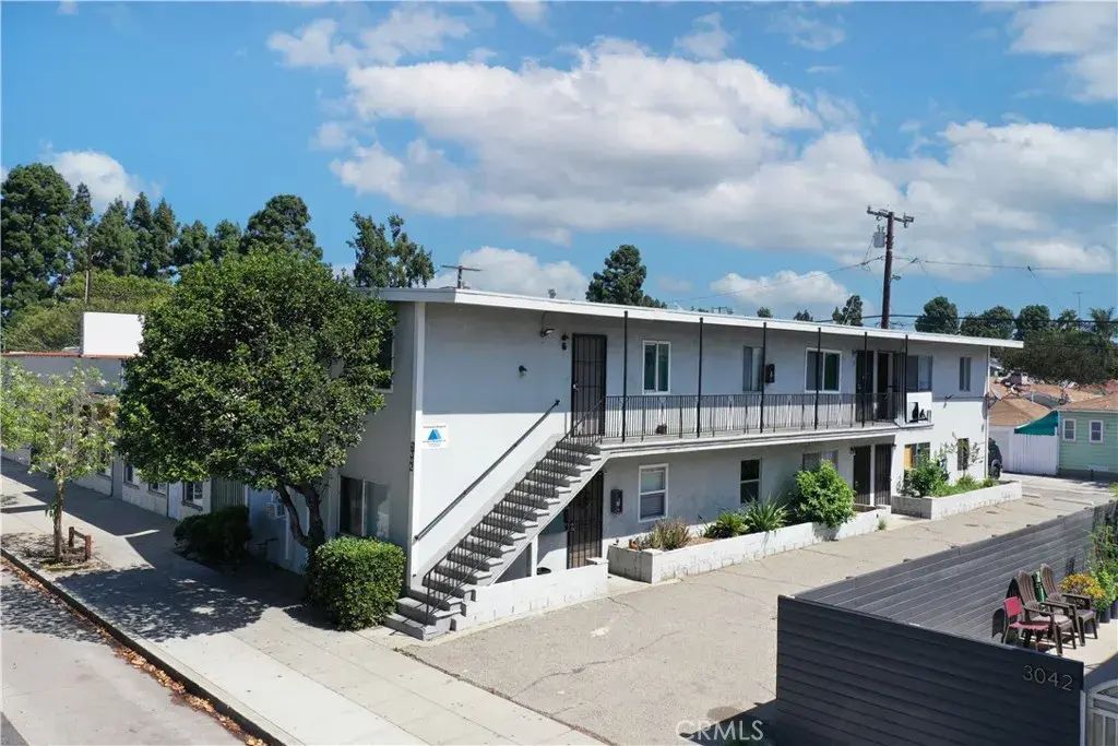 3046 Santa Fe Avenue, Long Beach