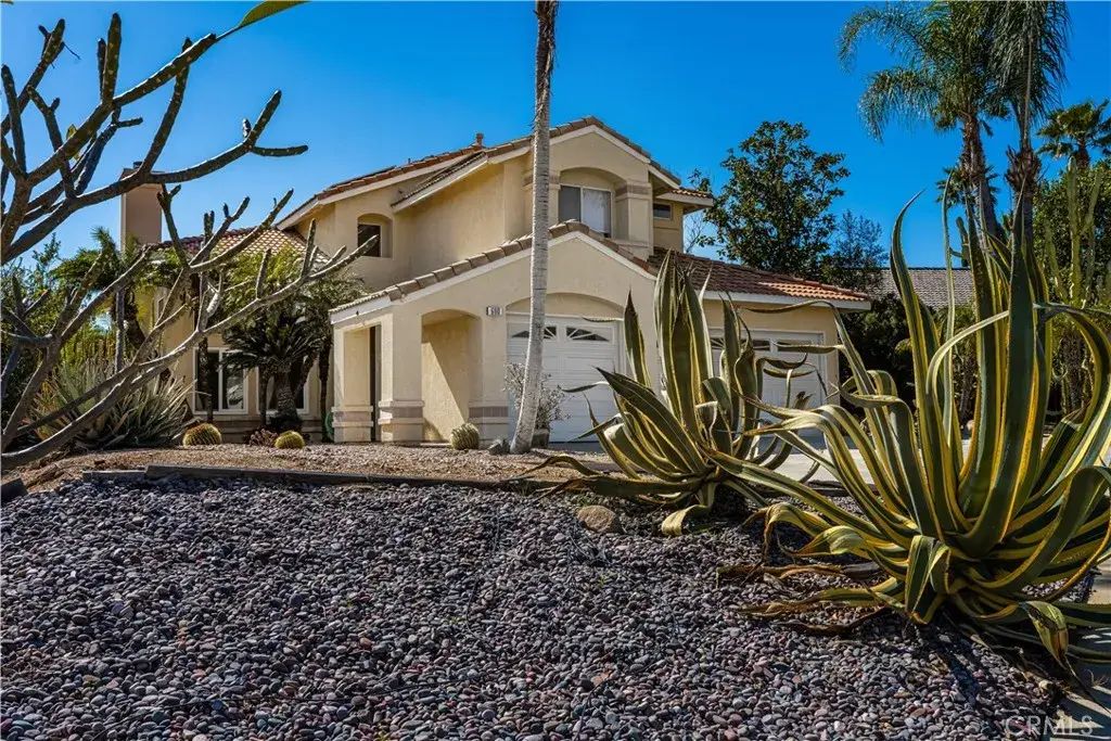 690 Canterbury Circle, Corona