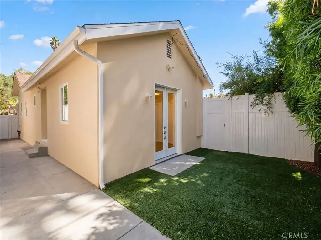 4615 Saloma Avenue, Sherman Oaks