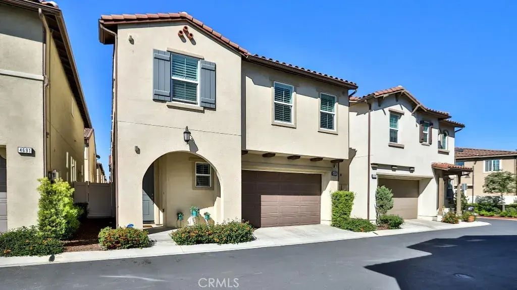 4693 Holly, Long Beach