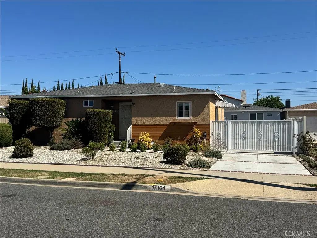 17104 La Salle, Gardena