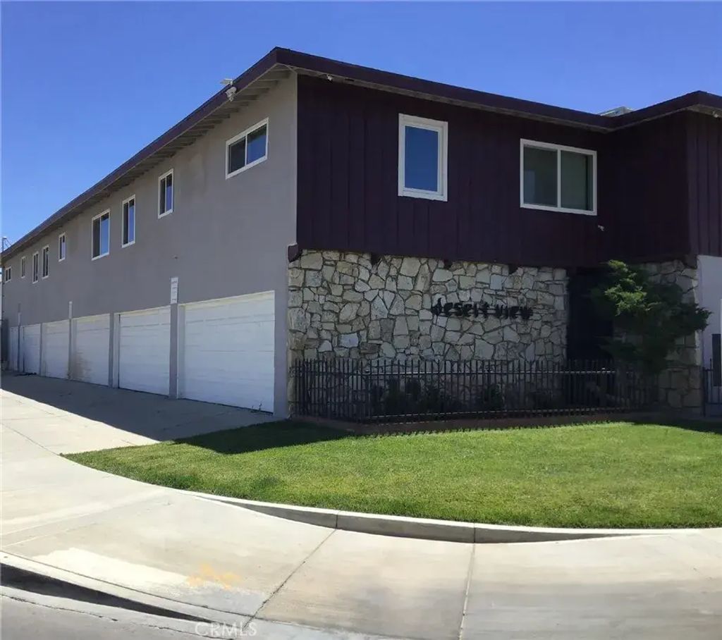 44254 Beech Avenue 3, Lancaster