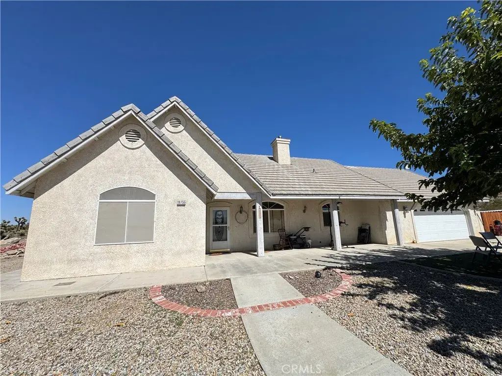 19755 Reyland Rd, Apple Valley