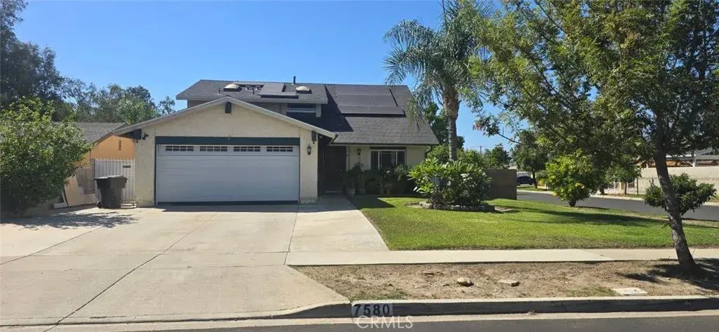 7580 Pepper Ave, Fontana
