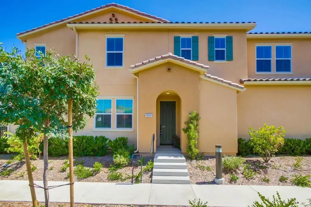10541 Graphite Street, Spring Valley