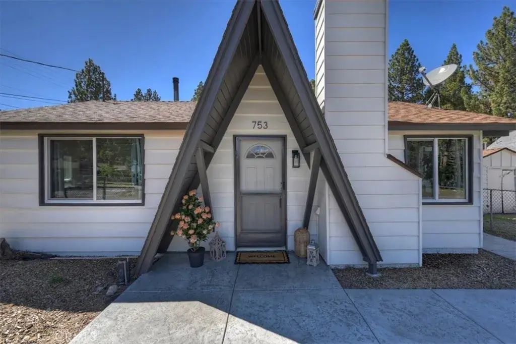 753 Elysian, Big Bear City