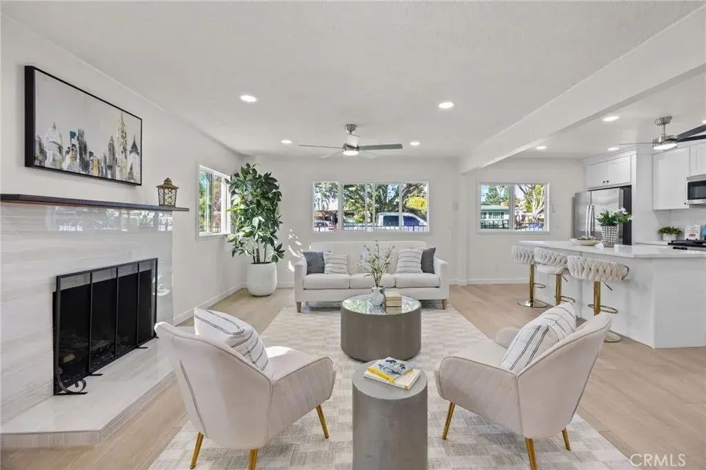 1638 W Pine Street, Santa Ana