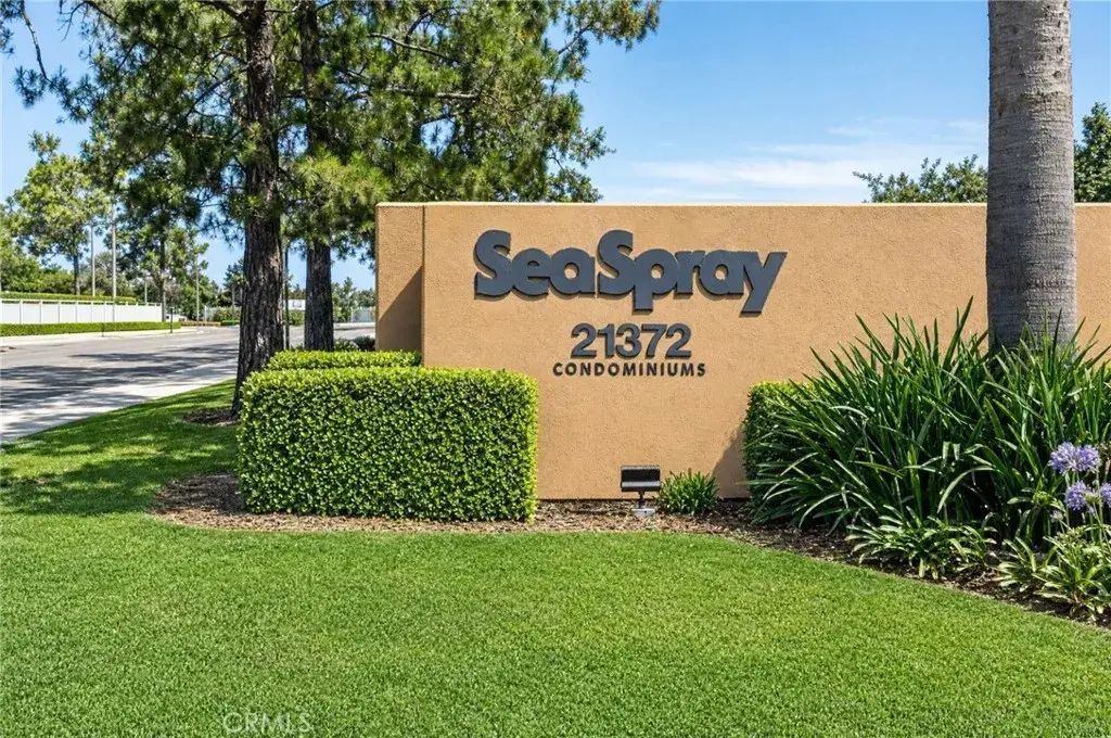 21372 Brookhurst 425, Huntington Beach
