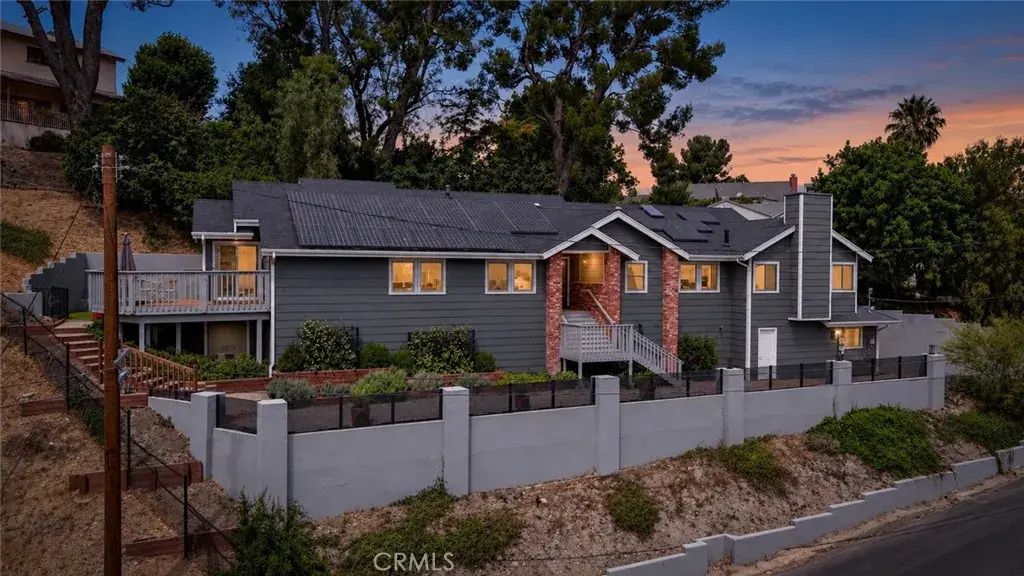5335 Campo Road, Woodland Hills