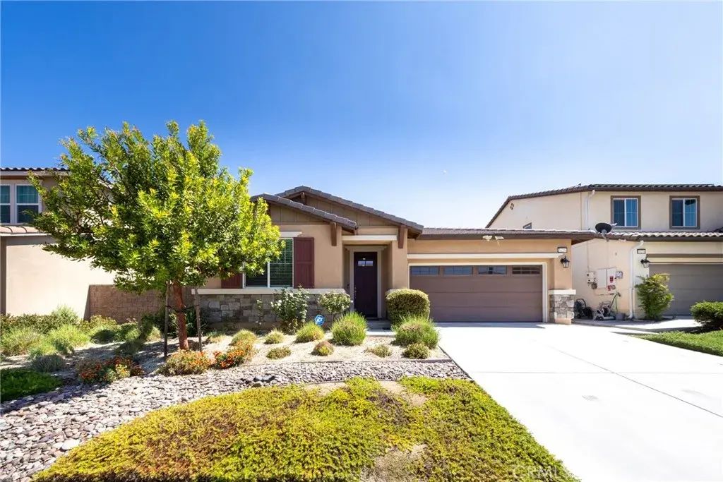 34204 Chenille, Murrieta
