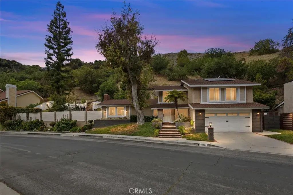 20224 Chapter, Woodland Hills