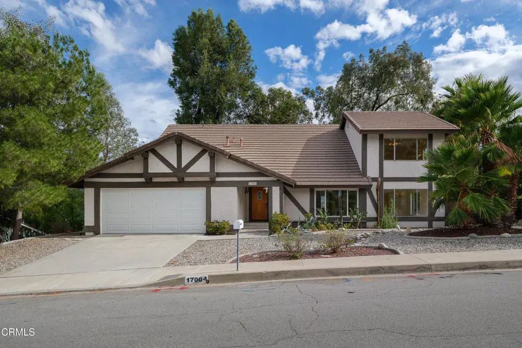 17004 Canvas Street, Santa Clarita